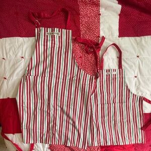 BN W/O Tags William Sonoma Striped Red & Green Holiday Apron Set- Adult / Child
